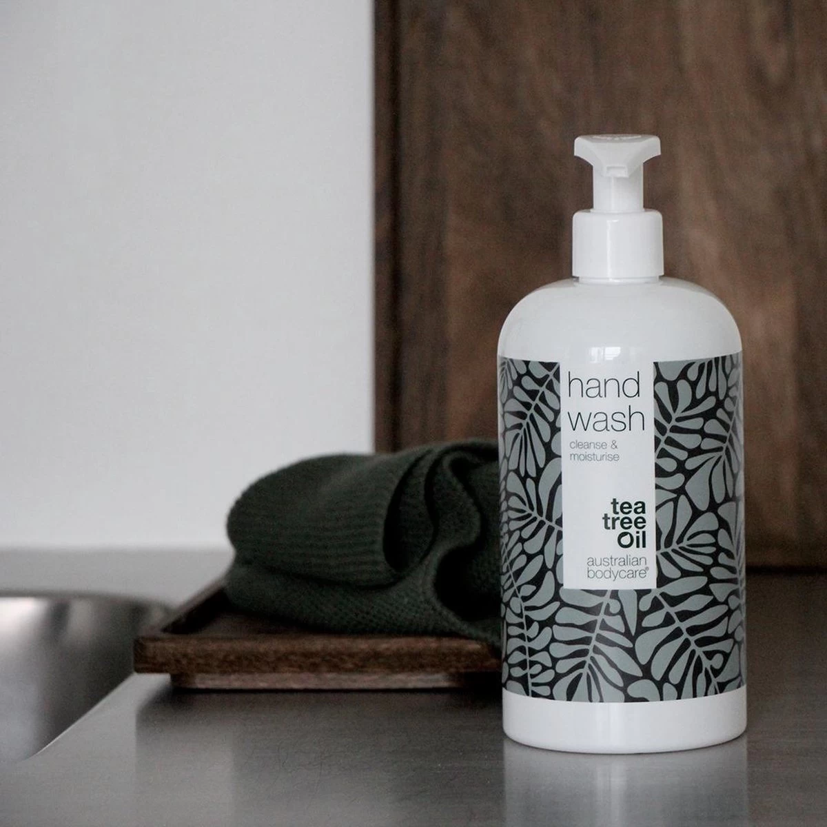 Australian Bodycare Hand Wash 500 Ml - Vochtinbrengende & Effectieve Handzeep Met 100% Natuurlijke Tea Tree Olie - Effectief Tegen Vuil - Houdt De Goede Flora Van De Huid In Balans - Geschikt Voor Alle Huidtypen - Afbeelding 4