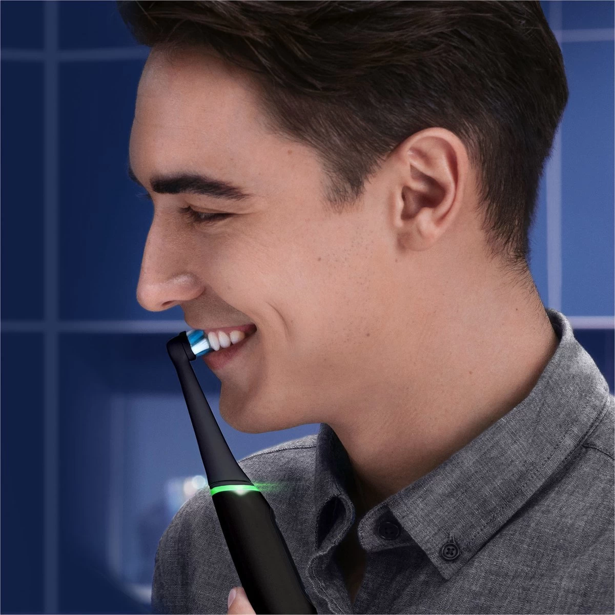 Oral B IO 6N - SMILE Black Lava Elektrische Tandenborstel Ontworpen Door Braun - Afbeelding 2