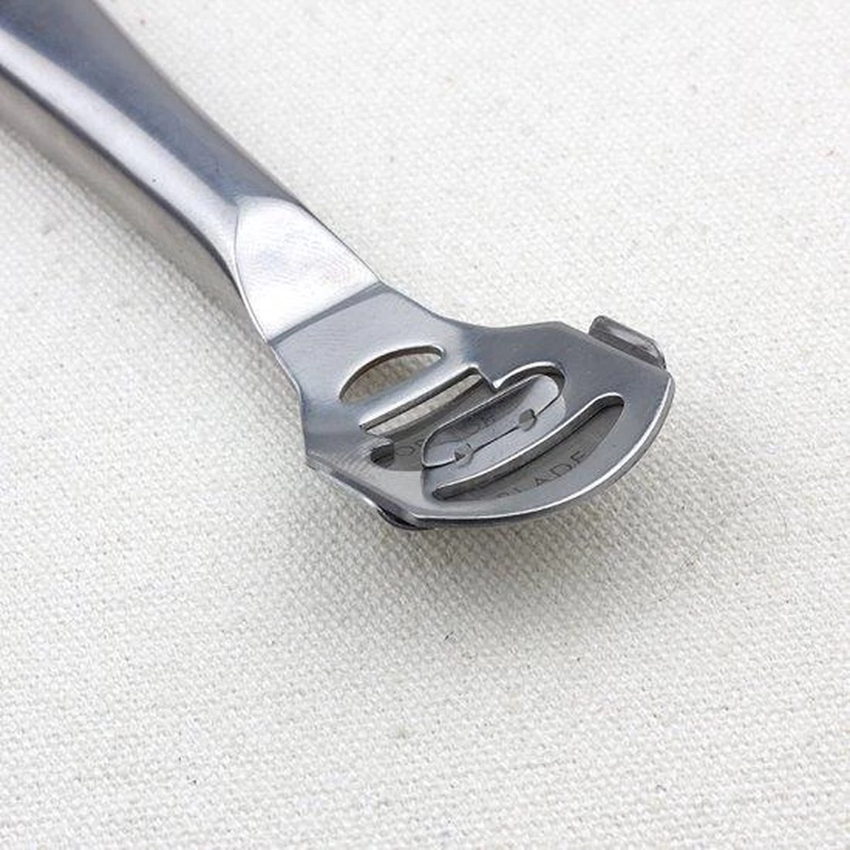 RVS Eeltverwijderaar / Eeltvijl / Eeltschraper / Eeltrasp / Eeltschaaf Met 10 Eelt Mesjes - Afbeelding 3