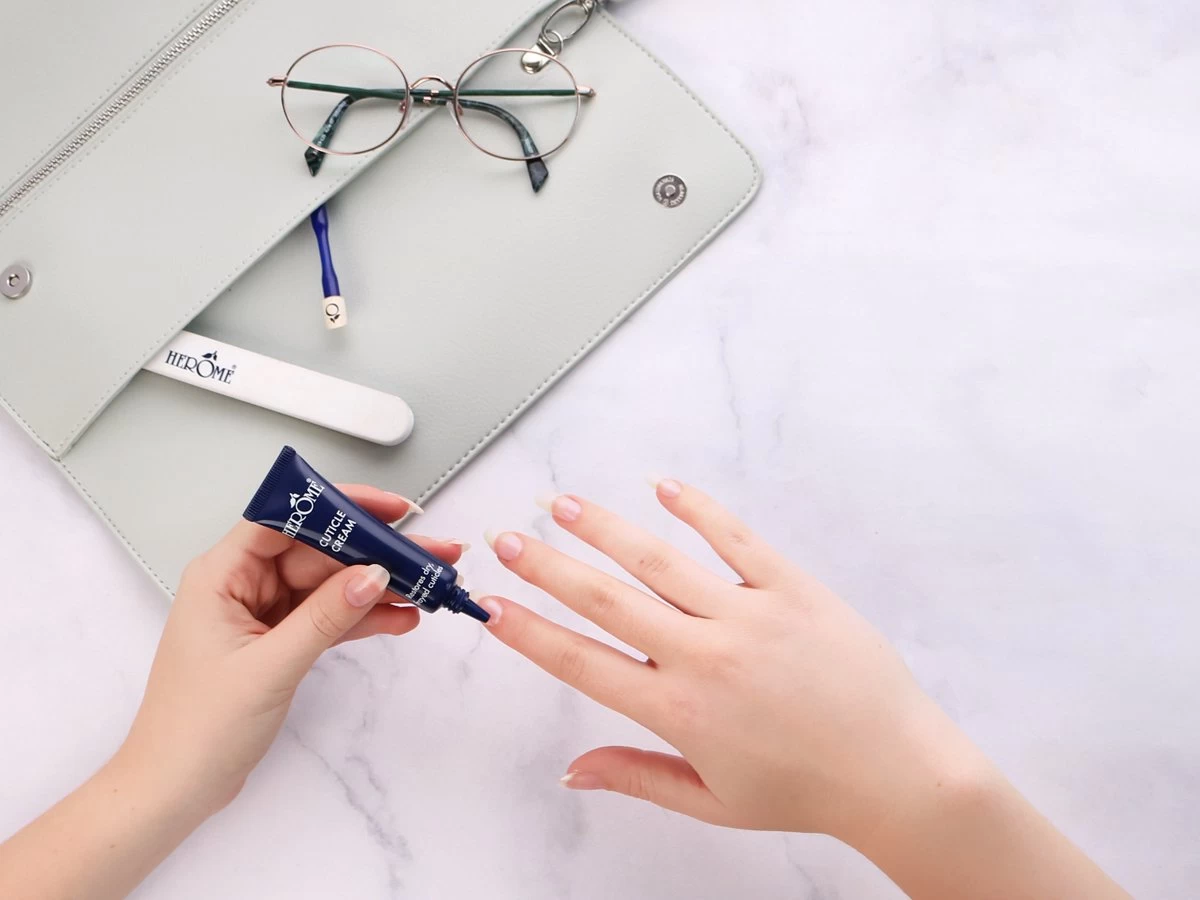 Herome Nagelriemcreme - Cuticle Cream - Herstelt Droge En Ingescheurde Nagelriemen. Ontstekingsremmend. - 13.5ml. - Afbeelding 2