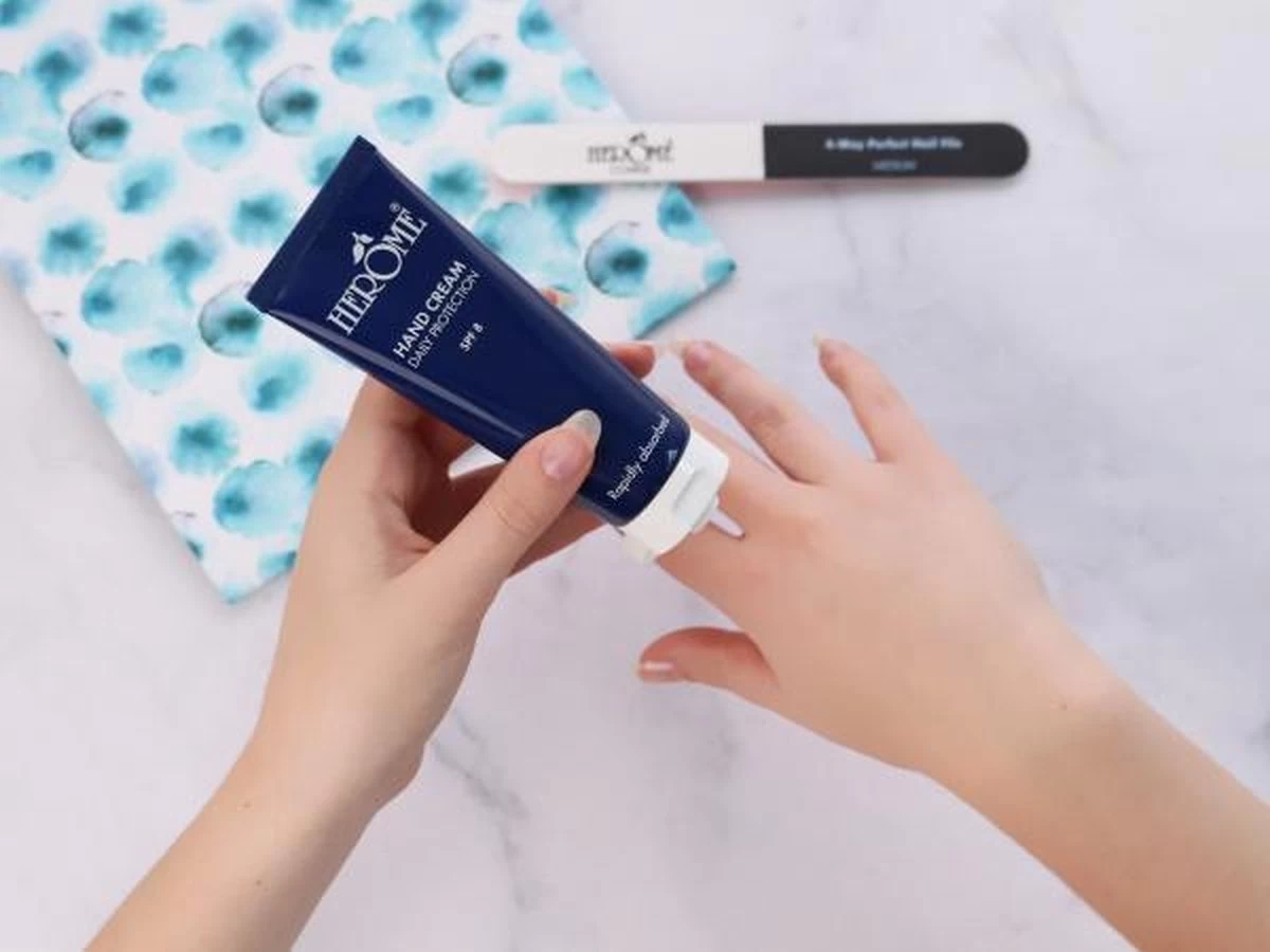 Herome Handcreme - Daily Protection SPF 8 - Voor De Dagelijkse Verzorging, Beschermend En Trekt Snel In - 75ml. - Afbeelding 4